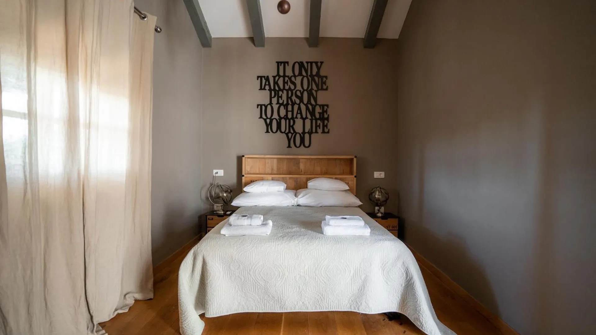Moonlight Villa 2 Stuti